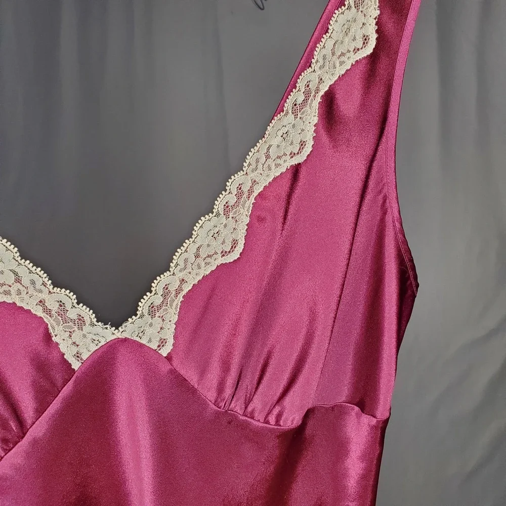 Vtg Victorias Secret Burgundy Satin Slip Dress Large V-Neck Lace 00s Y2K - Picture 3 of 9